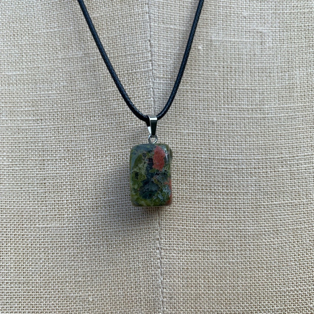 Handmade Genuine Stone Chunk Amulet Necklace - Picture 10 of 13